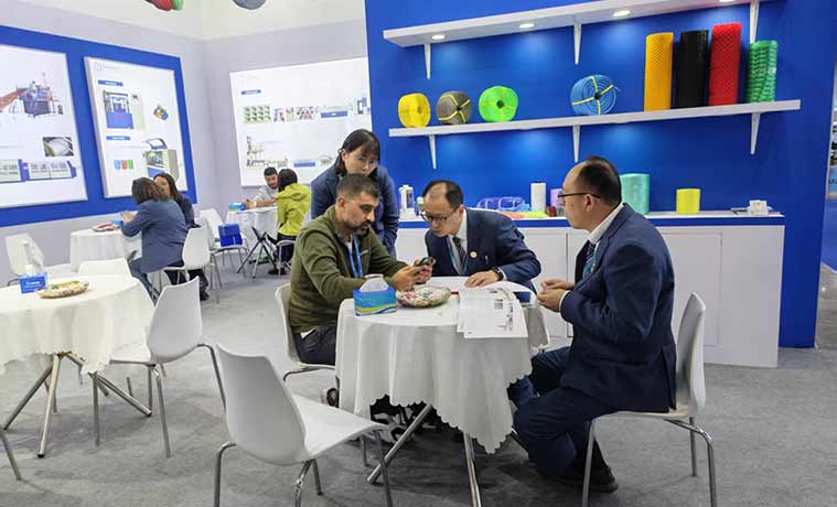 Máquina para fabricar cuerdas retorcidas.jpg